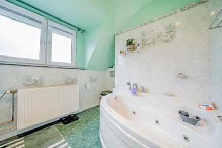 Vente en viager. Maison 0W4ZBD à Liège Herstal miniature