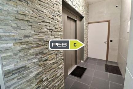 Vente en viager. Appartement 1DH2SL à Hainaut Gosselies miniature