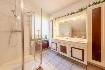 Vente en viager. Maison A7VAXR à Liège Blégny miniature