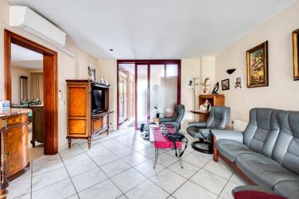 Vente en viager. Maison AVJXEO à Namur Beauraing miniature