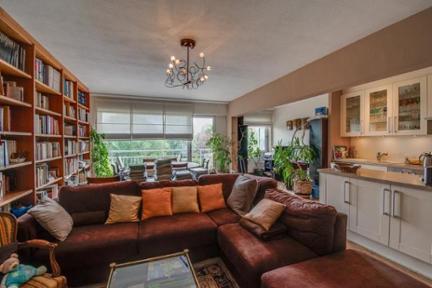 Vente en viager. Appartement QWRMBN à Bruxelles Bruxelles miniature