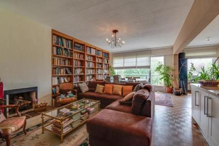 Vente en viager. Appartement QWRMBN à Bruxelles Bruxelles miniature