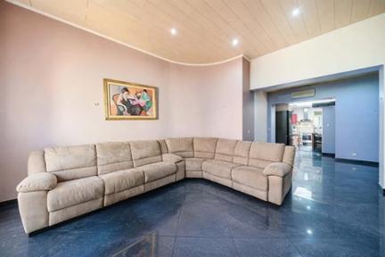 Vente en viager. Maison U7D4RN à Hainaut Marchienne-au-Pont miniature