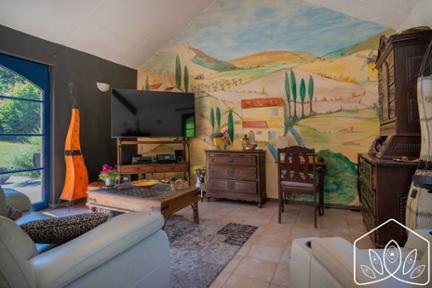 Vente en viager. Maison YMGJIO à Namur Profondeville Arbre miniature