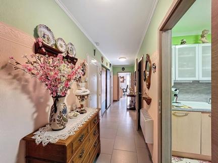 Vente en viager. Appartement YUCUVS à Hainaut Charleroi Gosselies miniature